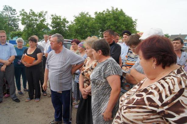 И.о. главы Тбилисского района встретился с жителями х. Северокубанского